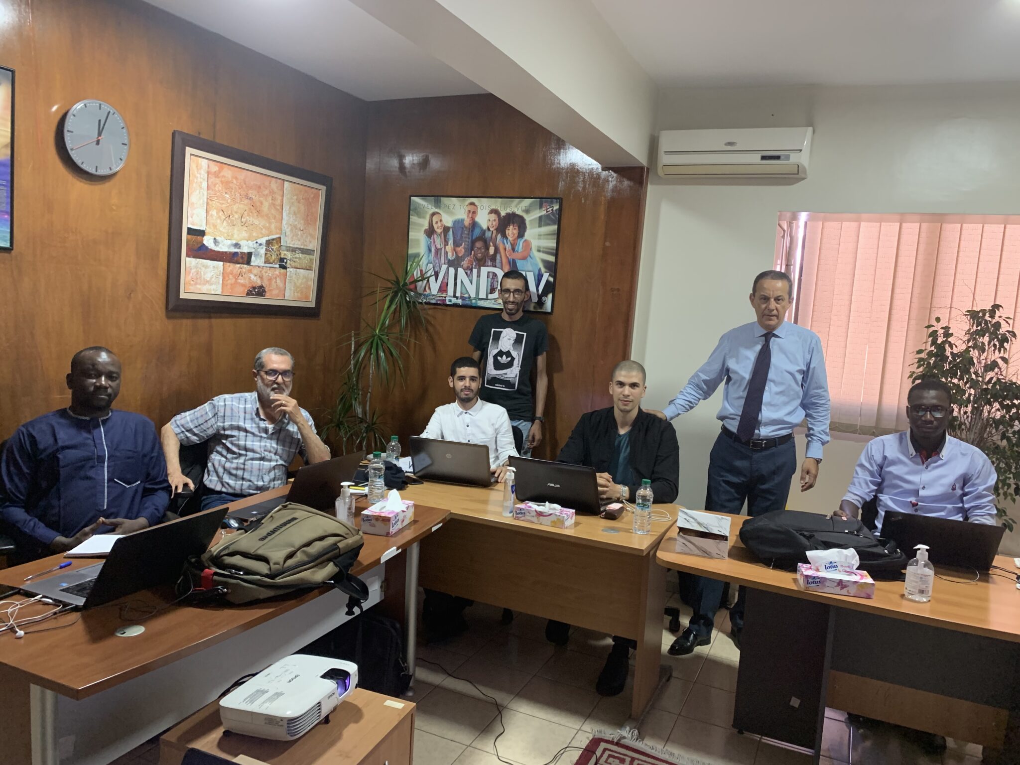 M. Tazi — CEO Netover Technologie avec son équipe